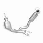 MagnaFlow 25208 hm grade direct-fit catalytic converter, side view of the turntable spin