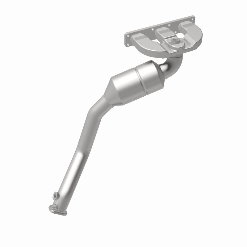 MagnaFlow 50430 hm grade manifold converter, rear view of the turntable spin