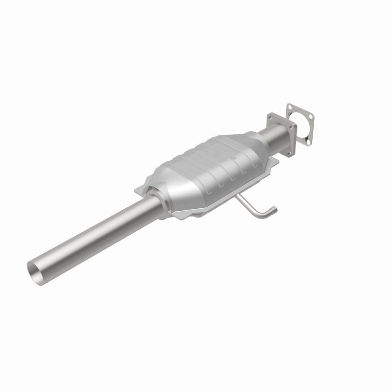 MagnaFlow 23225 epa direct-fit catalytic converter, rear view of the turntable spin
