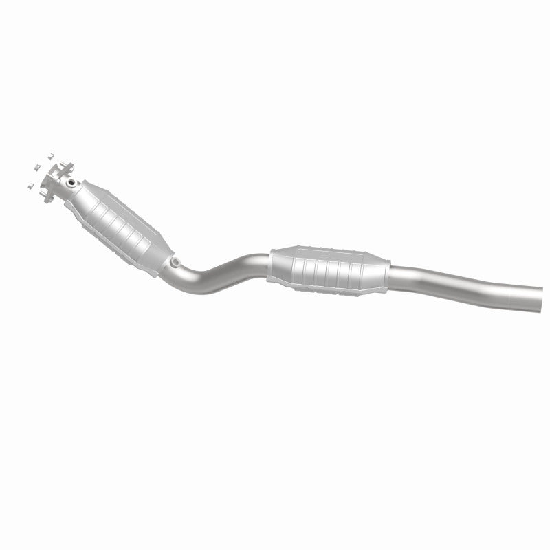 MagnaFlow 24469 hm grade direct-fit catalytic converter, side view of the turntable spin