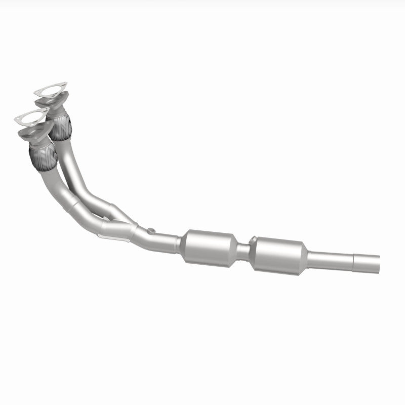 MagnaFlow 52289 oem grade direct-fit catalytic converter, side view of the turntable spin