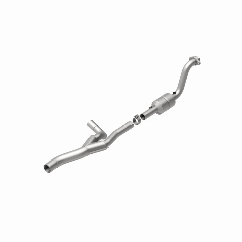 MagnaFlow 93252 hm grade direct-fit catalytic converter, rear view of the turntable spin