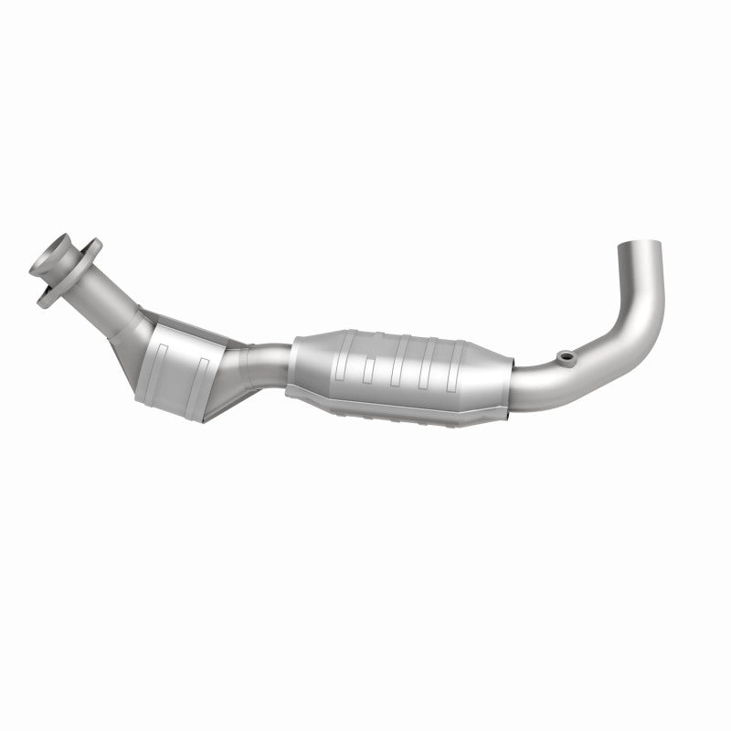 MagnaFlow 93428 hm grade direct-fit catalytic converter, side view of the turntable spin