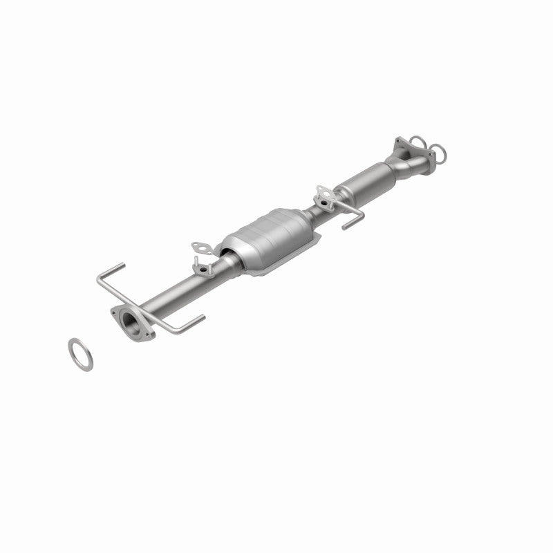 MagnaFlow 23897 hm grade direct-fit catalytic converter, rear view of the turntable spin