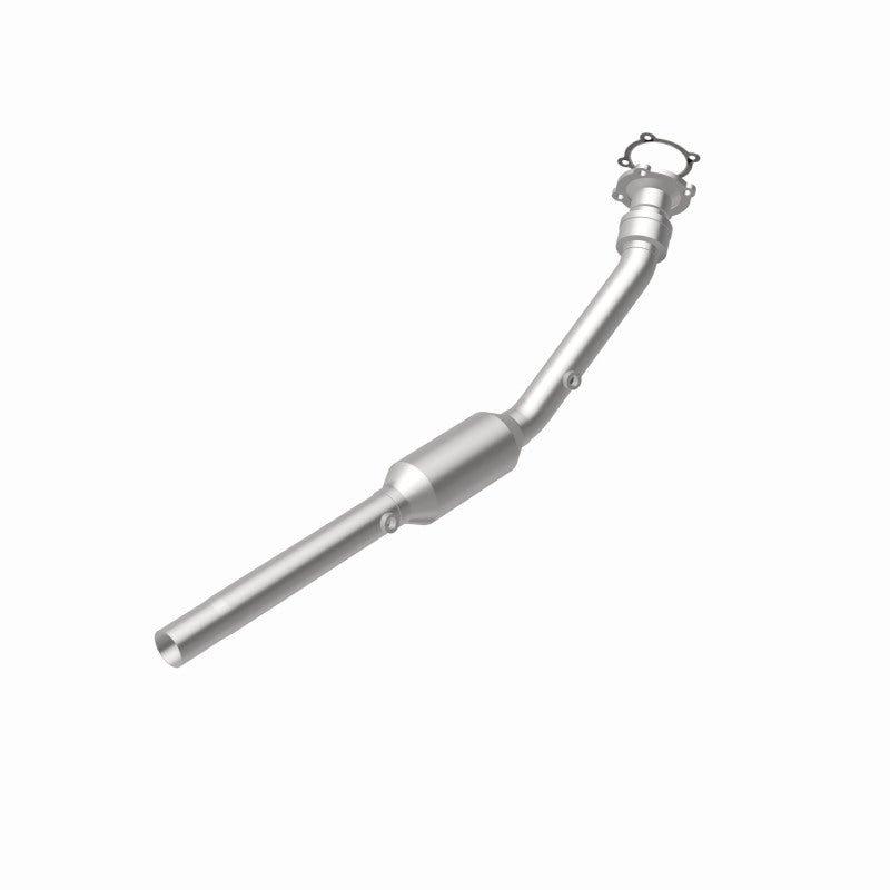 MagnaFlow 23773 hm grade direct-fit catalytic converter, rear view of the turntable spin
