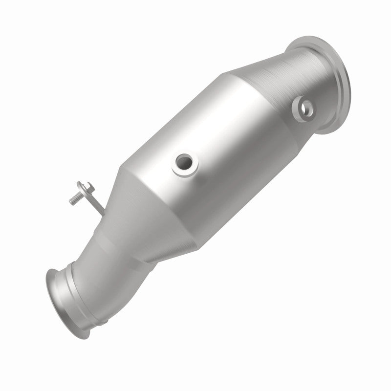 MagnaFlow 52245 oem grade direct-fit catalytic converter, rear view of the turntable spin