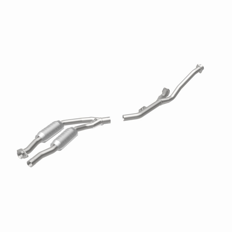 MagnaFlow 93378 epa direct-fit catalytic converter, rear view of the turntable spin