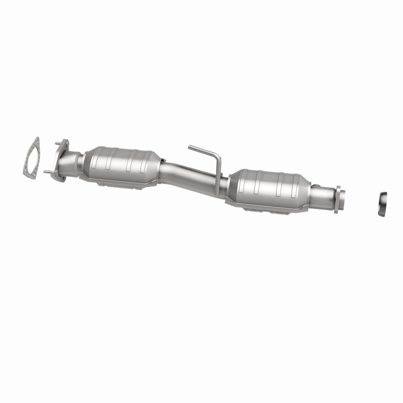 MagnaFlow 23313 hm grade direct-fit catalytic converter, side view of the turntable spin