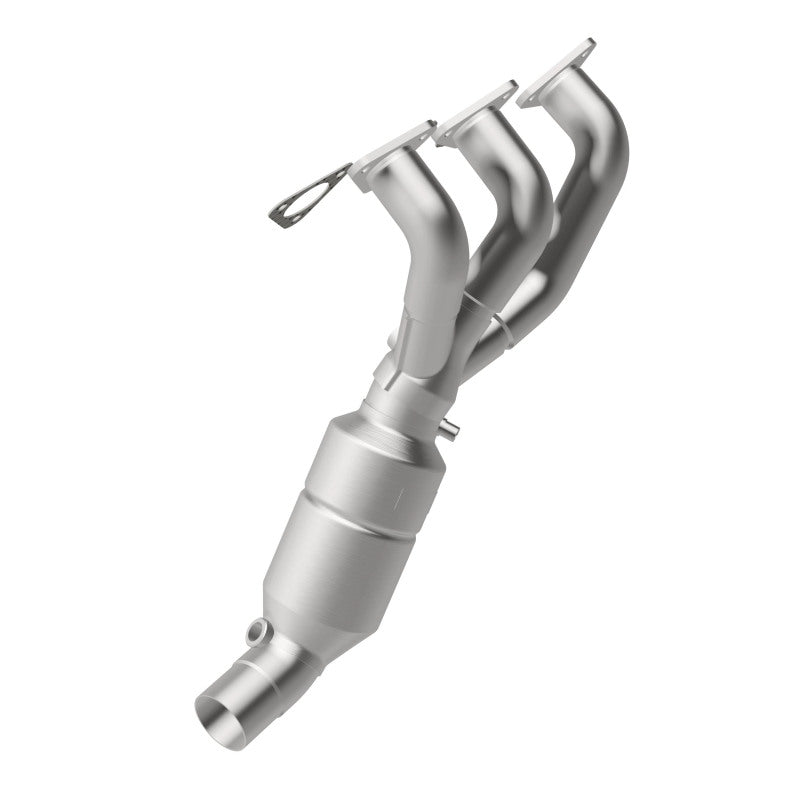 MagnaFlow 49796 oem grade manifold converter, rear view of the turntable spin
