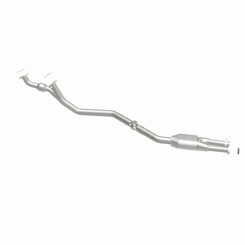 MagnaFlow 23558 epa direct-fit catalytic converter, side view of the turntable spin