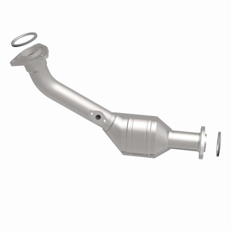 MagnaFlow 23758 hm grade direct-fit catalytic converter, side view of the turntable spin