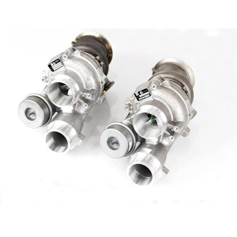 Twin turbochargers angled - RennTech R2 Performance Package for the 2015-2021 C 63 S AMG