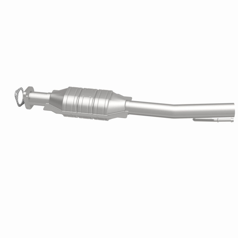 MagnaFlow 49419 oem grade direct-fit catalytic converter, side view of the turntable spin