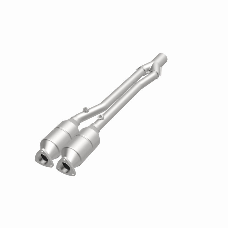 MagnaFlow 24157 hm grade direct-fit catalytic converter, opposite front three-quarter view of the turntable spin