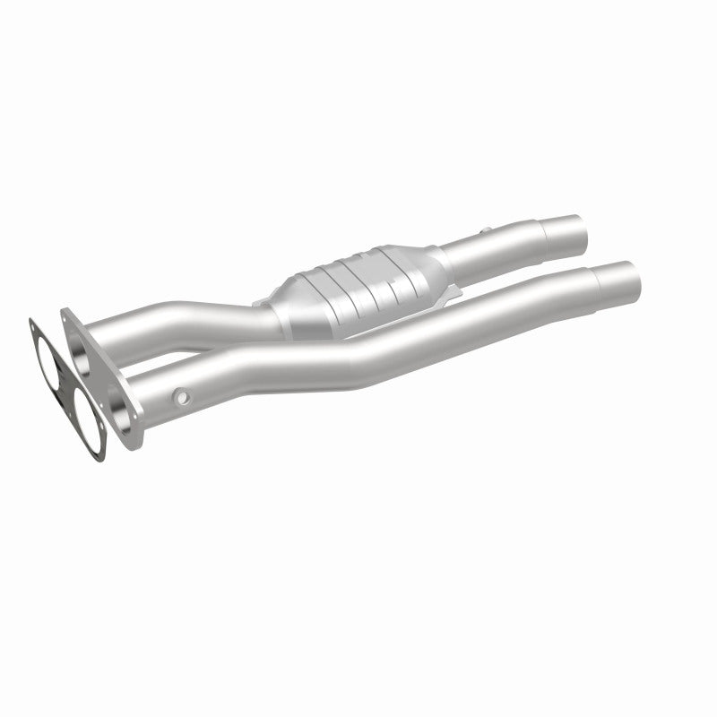 MagnaFlow 95471 hm grade direct-fit catalytic converter, front three-quarter view of the turntable spin