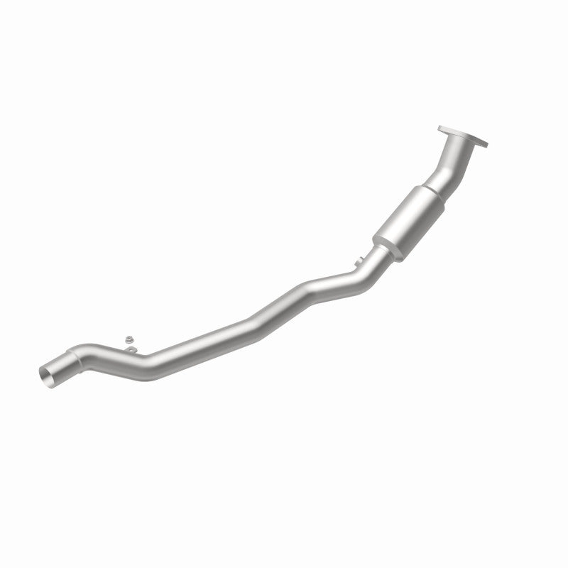 MagnaFlow 5561539 carb direct-fit catalytic converter, rear view of the turntable spin