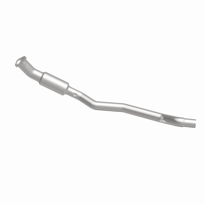 MagnaFlow 5561539 carb direct-fit catalytic converter, side view of the turntable spin