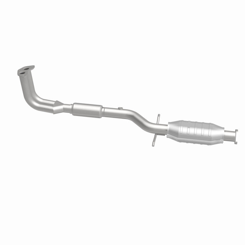 MagnaFlow 93229 hm grade direct-fit catalytic converter, side view of the turntable spin