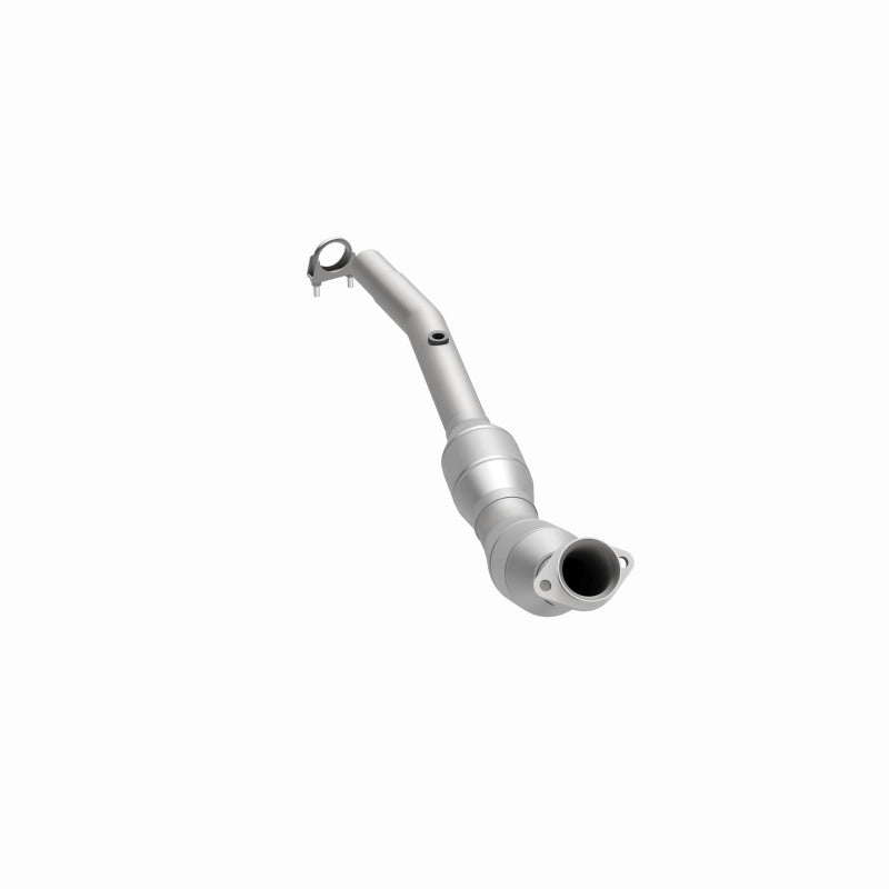 MagnaFlow 49724 oem grade direct-fit catalytic converter, opposite side view of the turntable spin