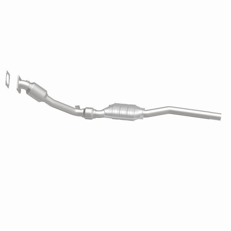 MagnaFlow 49913 oem grade direct-fit catalytic converter, side view of the turntable spin