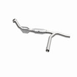 MagnaFlow 93153 hm grade direct-fit catalytic converter, side view of the turntable spin