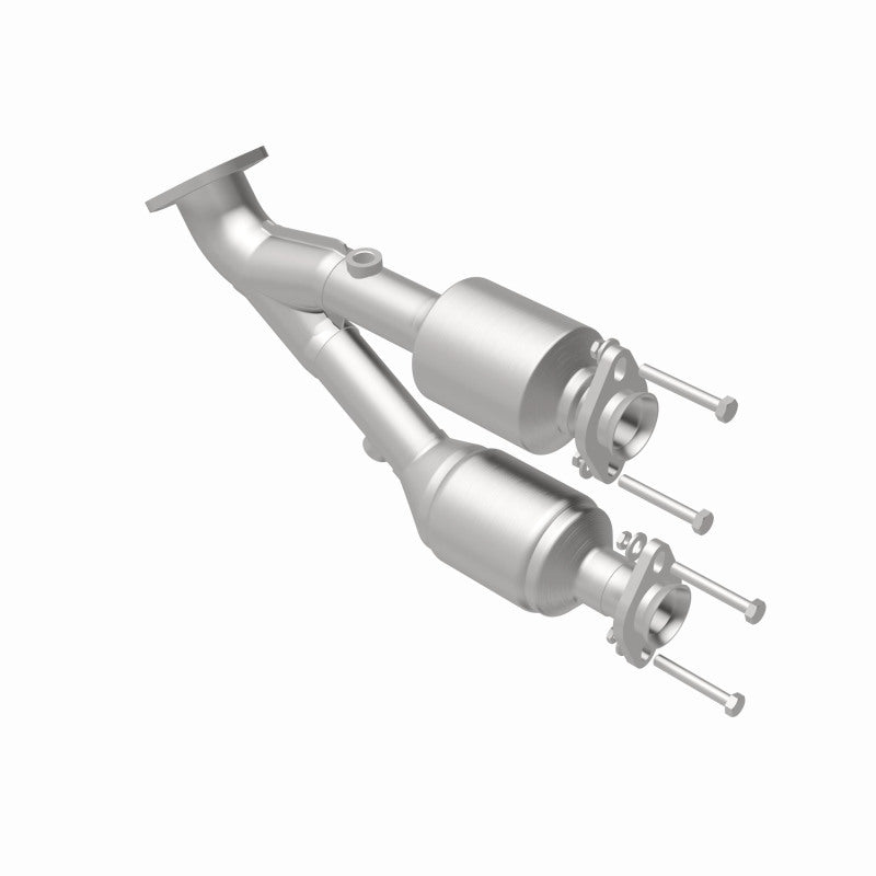 MagnaFlow 447190 carb direct-fit catalytic converter, rear view of the turntable spin