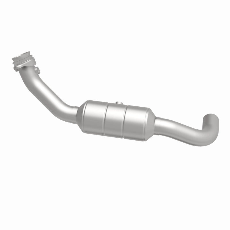 MagnaFlow 93123 hm grade direct-fit catalytic converter, side view of the turntable spin