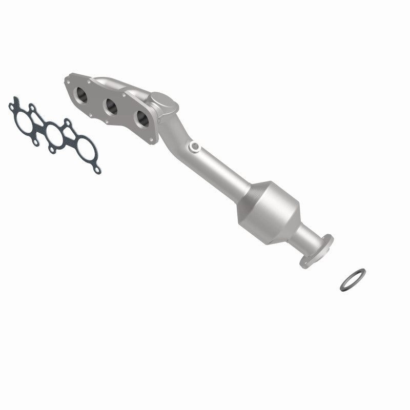MagnaFlow 452721 carb manifold converter, side view of the turntable spin