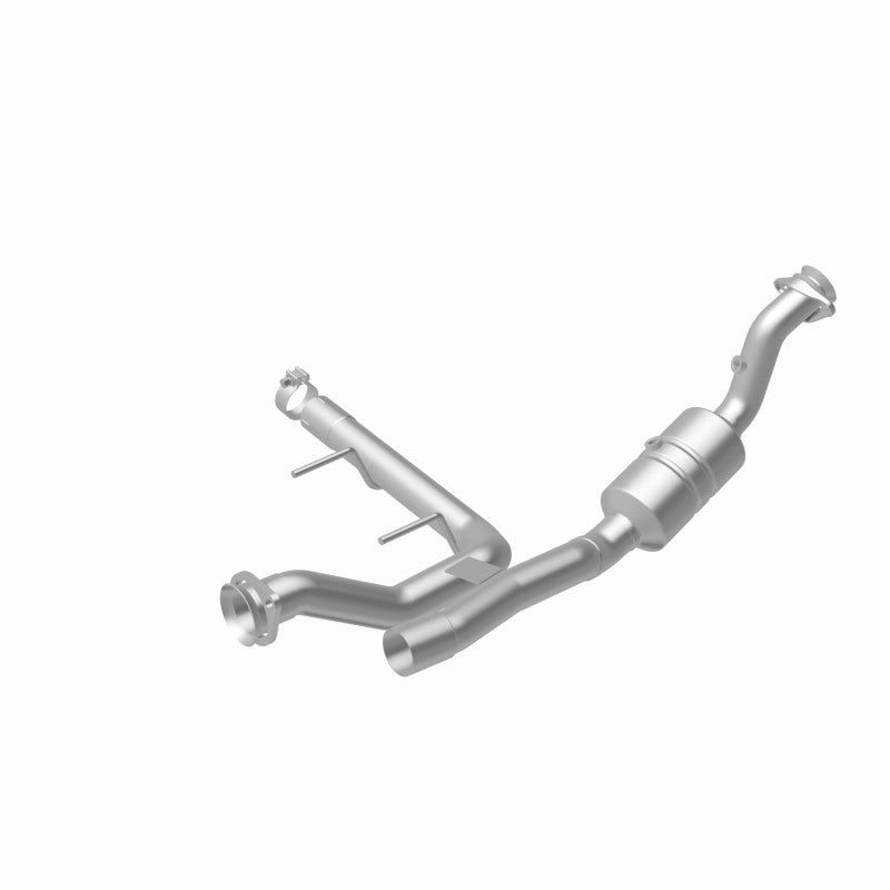 MagnaFlow 52592 oem grade direct-fit catalytic converter, rear view of the turntable spin