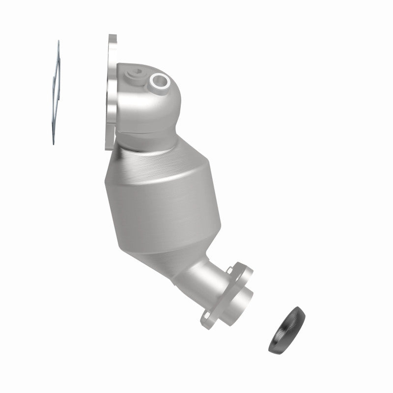 MagnaFlow 52036 oem grade manifold converter, side view of the turntable spin
