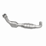 MagnaFlow 93394 hm grade direct-fit catalytic converter, side view of the turntable spin