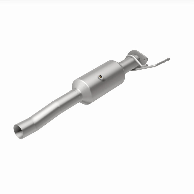 MagnaFlow 280439 oem grade direct-fit catalytic converter, rear view of the turntable spin