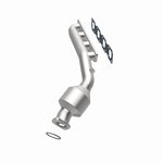 MagnaFlow 52424 oem grade manifold converter, opposite side view of the turntable spin
