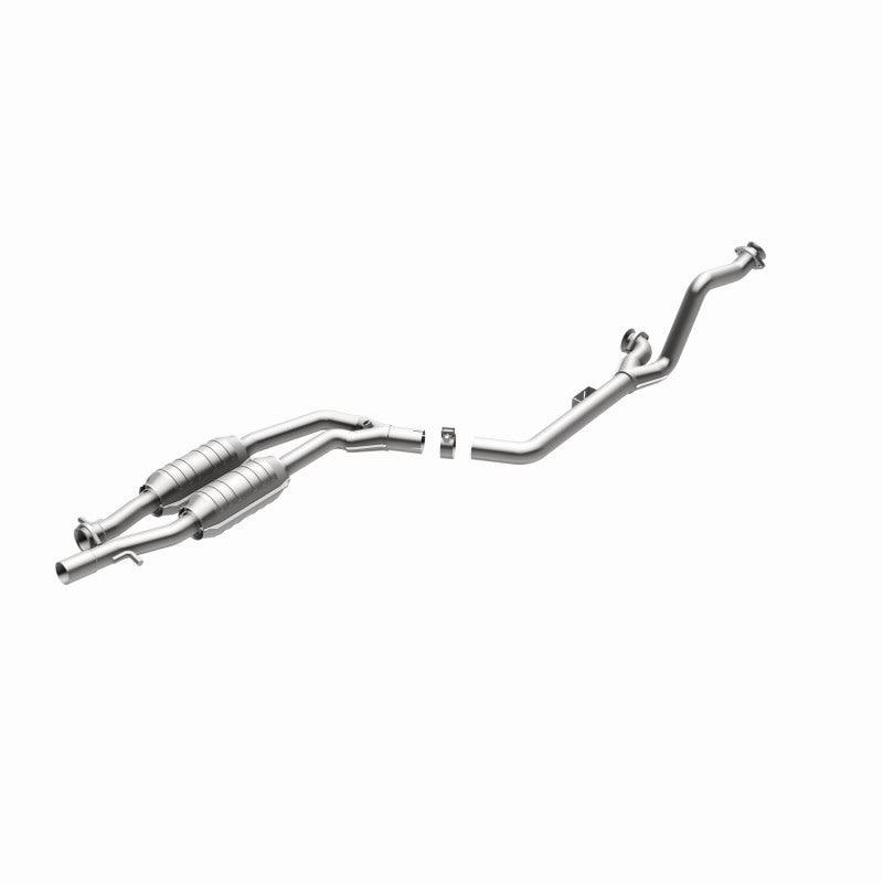 MagnaFlow 23573 epa direct-fit catalytic converter, rear view of the turntable spin