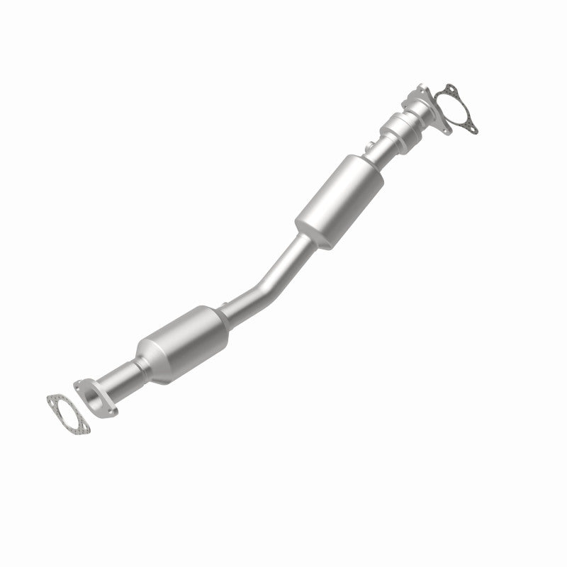 MagnaFlow 24197 hm grade direct-fit catalytic converter, rear view of the turntable spin