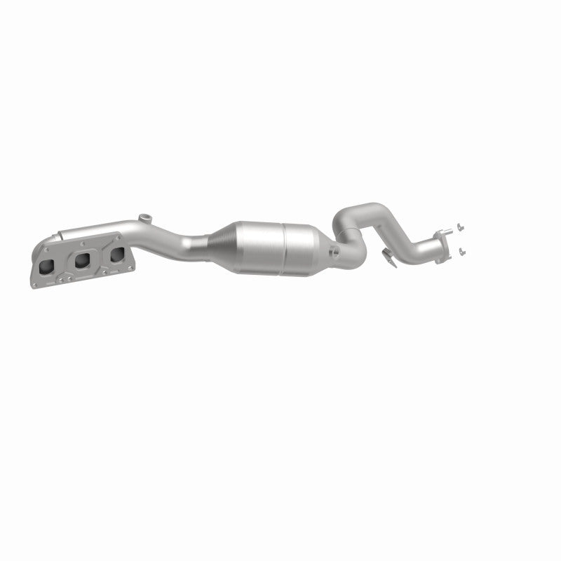 MagnaFlow 50798 hm grade manifold converter, front three-quarter view of the turntable spin