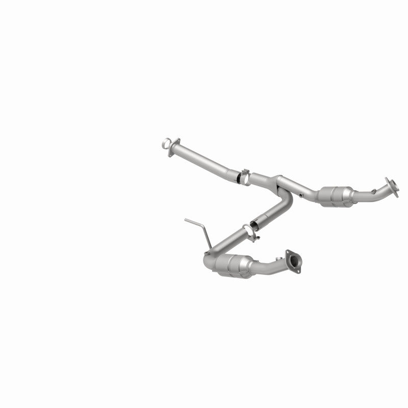 MagnaFlow 93111 hm grade direct-fit catalytic converter, rear view of the turntable spin