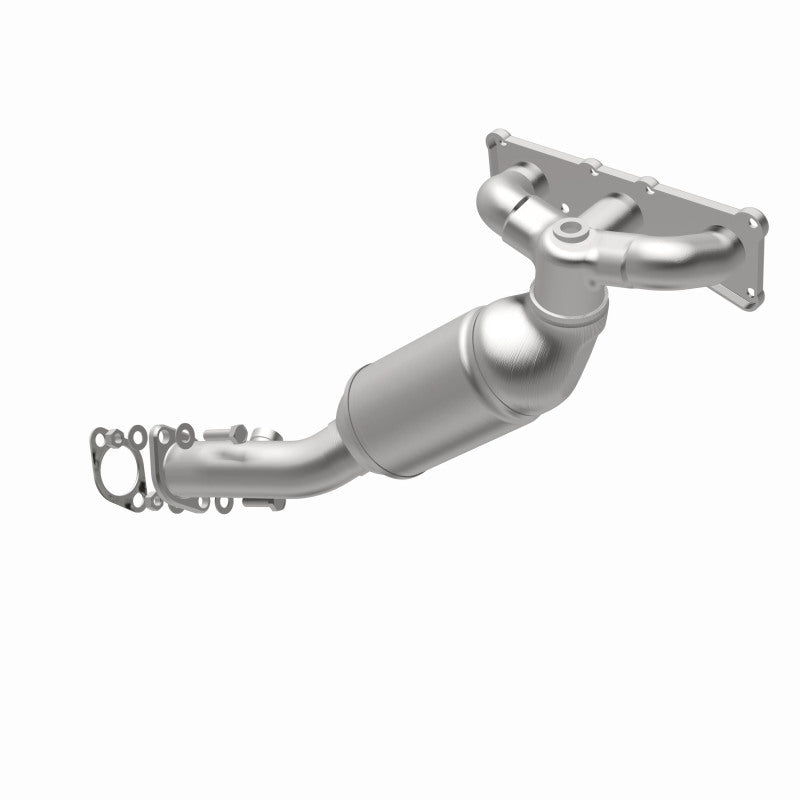 MagnaFlow 5531226 carb manifold converter, opposite rear three-quarter view of the turntable spin