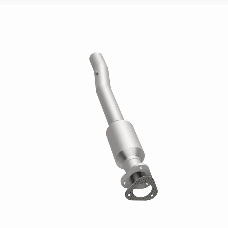 MagnaFlow 55321 hm grade direct-fit catalytic converter, opposite side view of the turntable spin