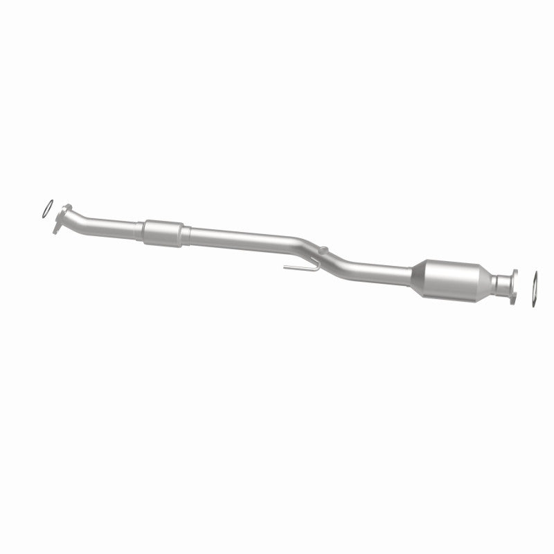 MagnaFlow 93355 hm grade direct-fit catalytic converter, side view of the turntable spin