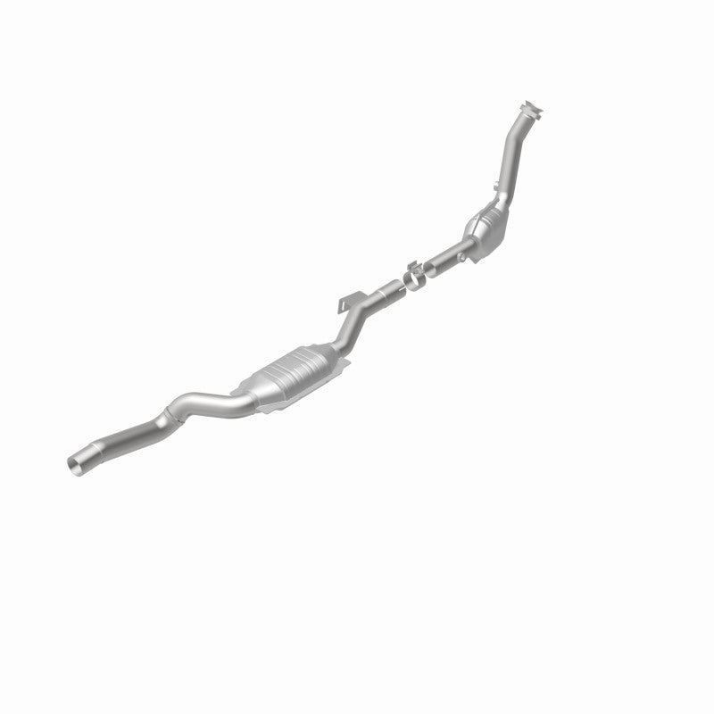 MagnaFlow 52115 oem grade direct-fit catalytic converter, rear view of the turntable spin
