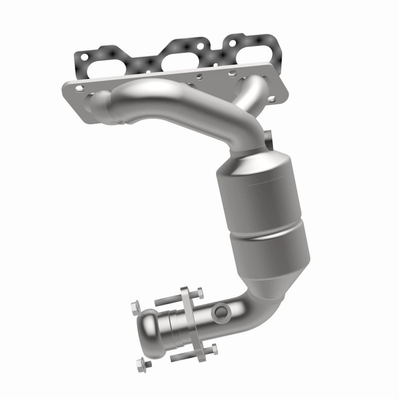 MagnaFlow 51370 oem grade manifold converter, opposite side view of the turntable spin