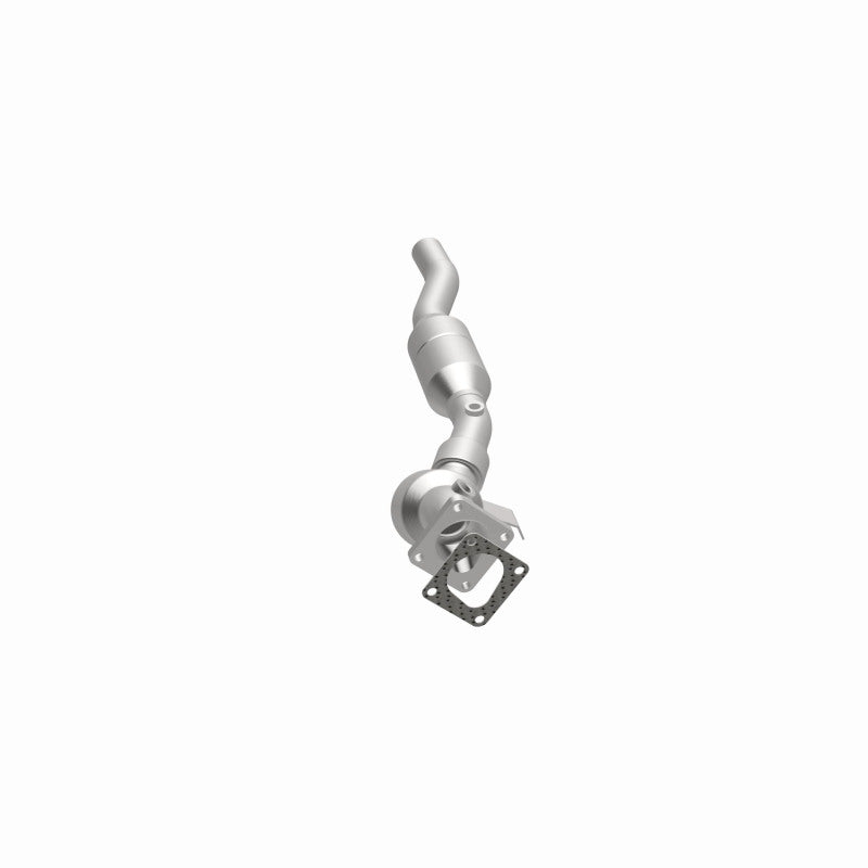 MagnaFlow 49916 oem grade direct-fit catalytic converter, opposite side view of the turntable spin