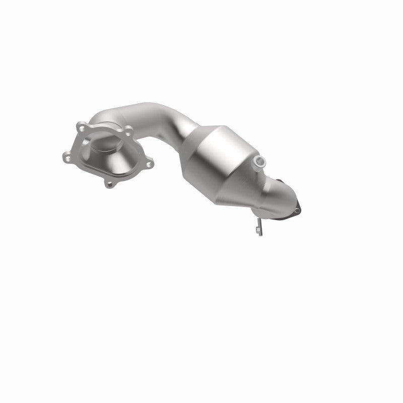 MagnaFlow 52315 oem grade direct-fit catalytic converter, opposite side view of the turntable spin