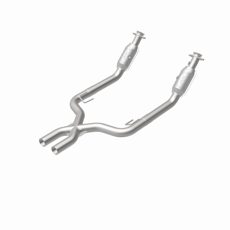 MagnaFlow 15448 epa direct-fit catalytic converter, rear view of the turntable spin