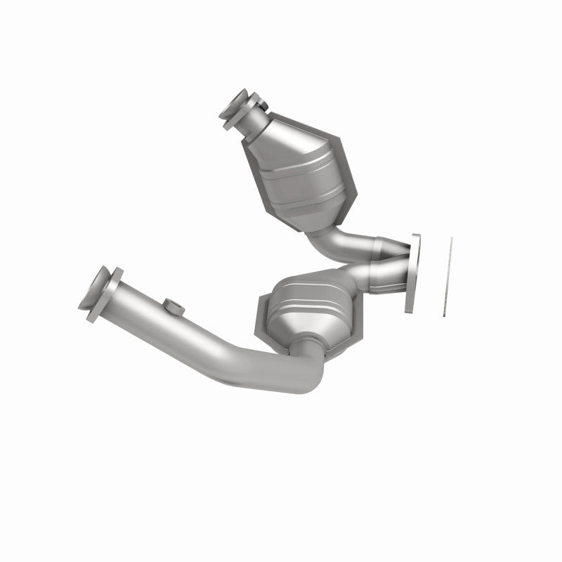 MagnaFlow 93110 hm grade direct-fit catalytic converter, side view of the turntable spin