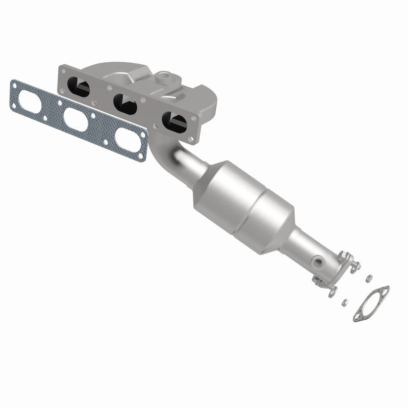 MagnaFlow 452297 carb manifold converter, side view of the turntable spin