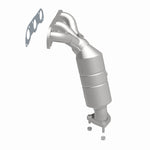 MagnaFlow 452912 carb manifold converter, side view of the turntable spin