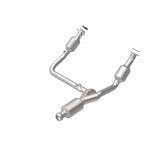 MagnaFlow 280424 oem grade direct-fit catalytic converter, rear view of the turntable spin