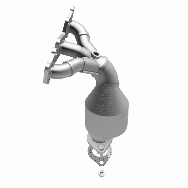 MagnaFlow 51187 oem grade manifold converter, side view of the turntable spin
